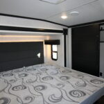 2022 FOREST RIVER Wildcat 369Mbl full